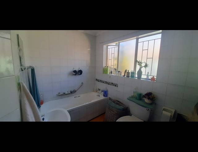 3 BEDROOM TOWNHOUSE FOR SALE IN NORKEM PARK